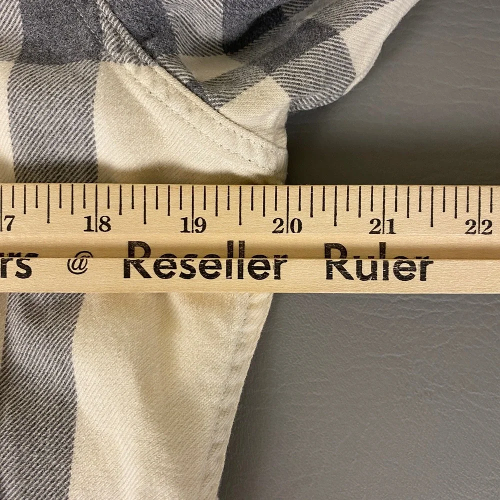 Banana Republic Flannel Shirt Men's Small Ivory‎ Gray Slim Fit Plaid Button Up